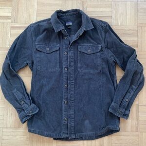 Patagonia Men's Corduroy Button-Up Shirt, size Medium